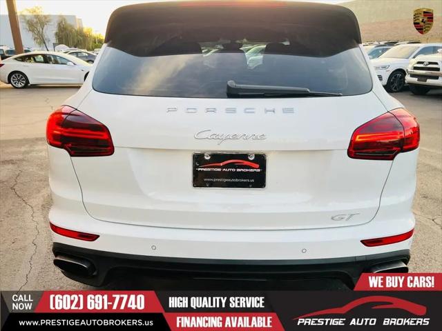 2017 Porsche Cayenne Platinum Edition