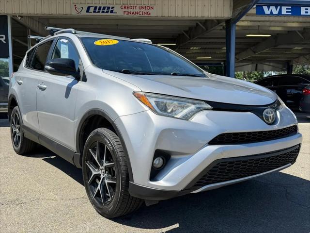 2017 Toyota RAV4 SE