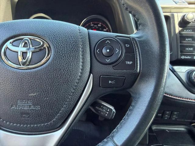 2017 Toyota RAV4 SE