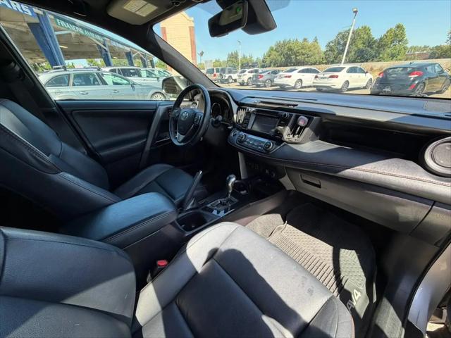2017 Toyota RAV4 SE