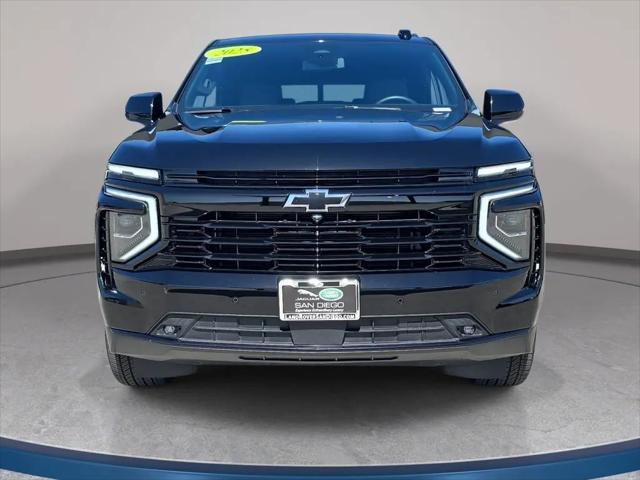 2025 Chevrolet Suburban 4WD RST