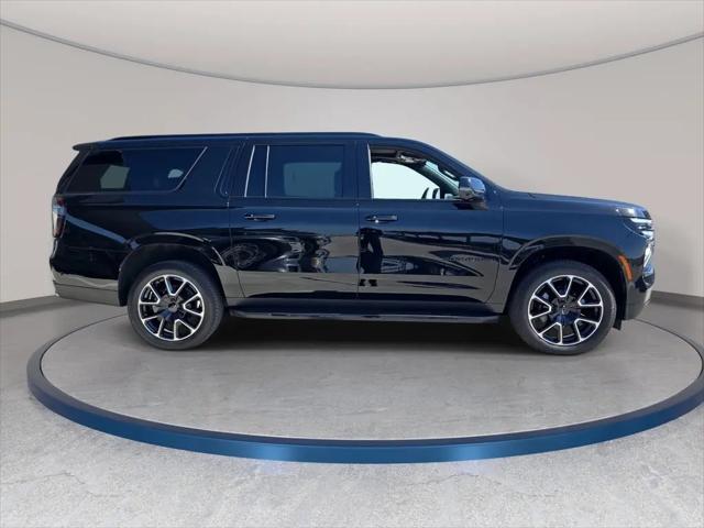 2025 Chevrolet Suburban 4WD RST