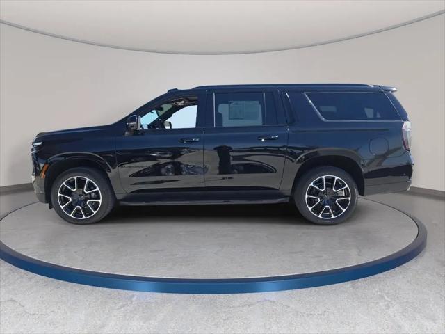 2025 Chevrolet Suburban 4WD RST