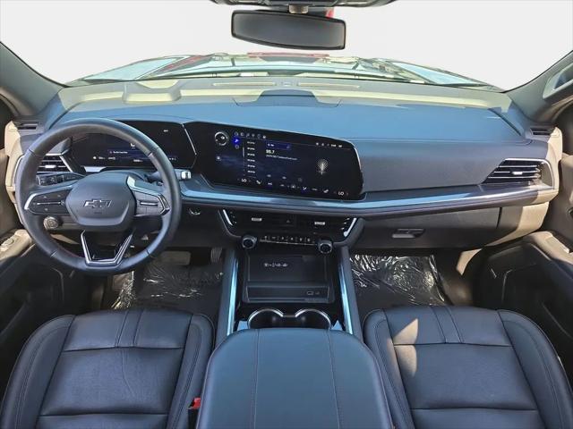 2025 Chevrolet Suburban 4WD RST