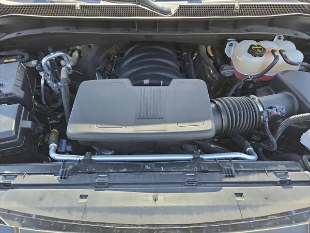 2025 Chevrolet Suburban 4WD RST
