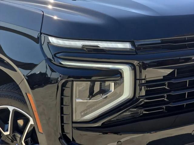 2025 Chevrolet Suburban 4WD RST