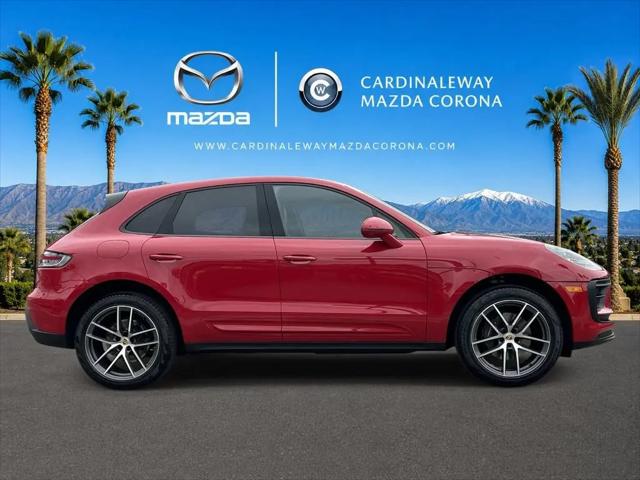 2023 Porsche Macan Macan