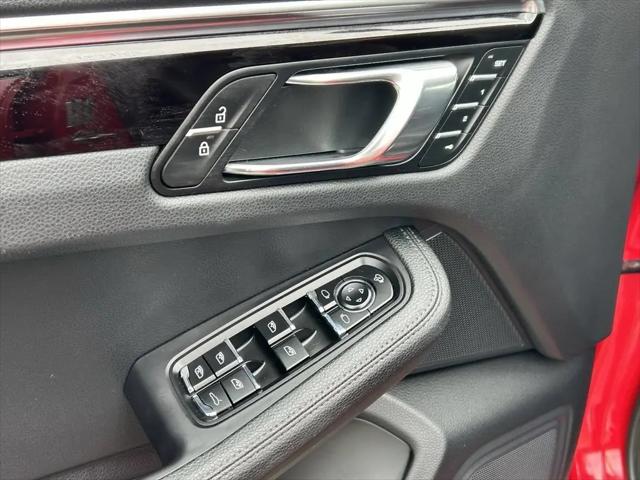 2023 Porsche Macan Macan