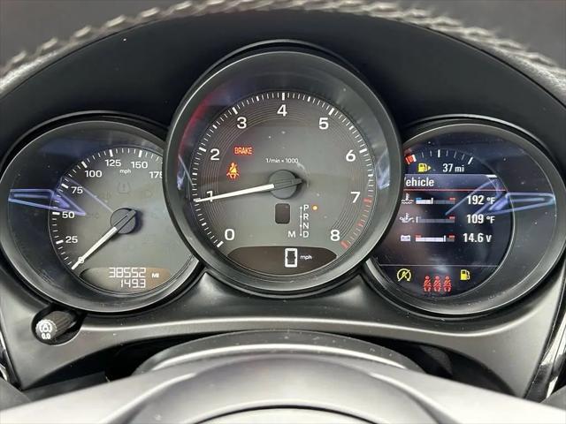 2023 Porsche Macan Macan