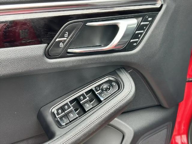 2023 Porsche Macan Macan