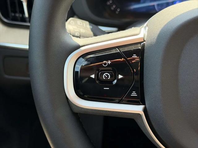 2026 Volvo XC60 B5 Core