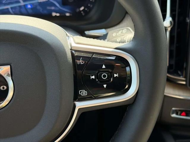 2026 Volvo XC60 B5 Core