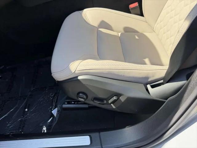 2026 Volvo XC60 B5 Core