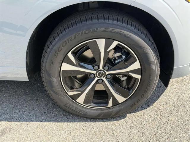 2026 Volvo XC60 B5 Core
