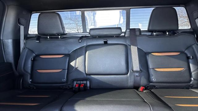 2024 GMC Sierra 1500 4WD Crew Cab Short Box AT4