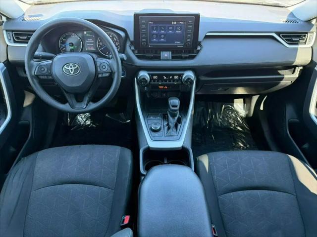2022 Toyota RAV4 Hybrid XLE