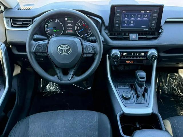 2022 Toyota RAV4 Hybrid XLE
