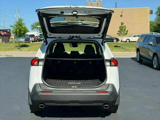 2022 Toyota RAV4 Hybrid XLE