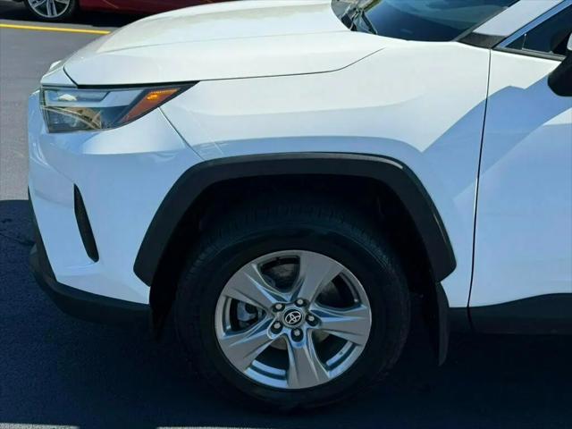 2022 Toyota RAV4 Hybrid XLE