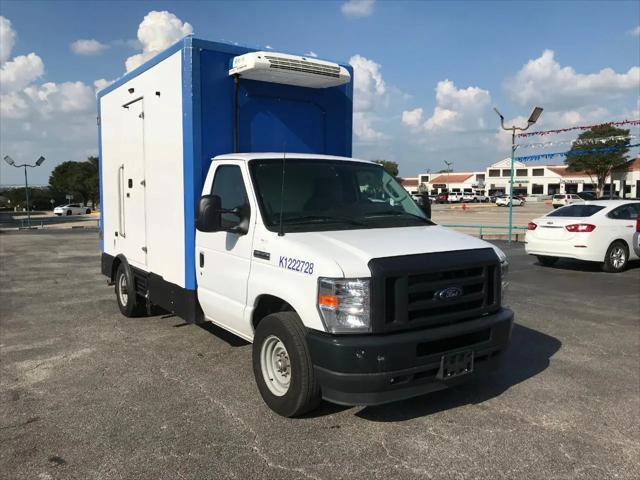 2023 Ford E-350 Cutaway Base