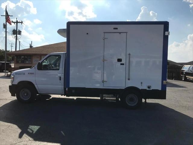 2023 Ford E-350 Cutaway Base