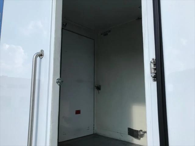 2023 Ford E-350 Cutaway Base
