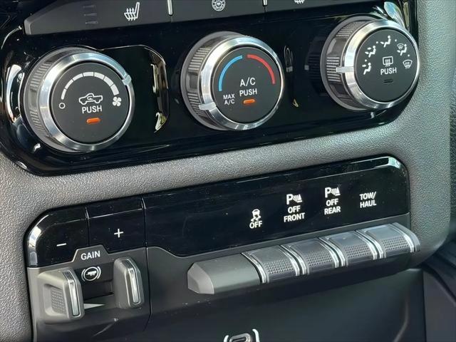 2026 Ram 1500 Big Horn Crew Cab 4x2 57 Box