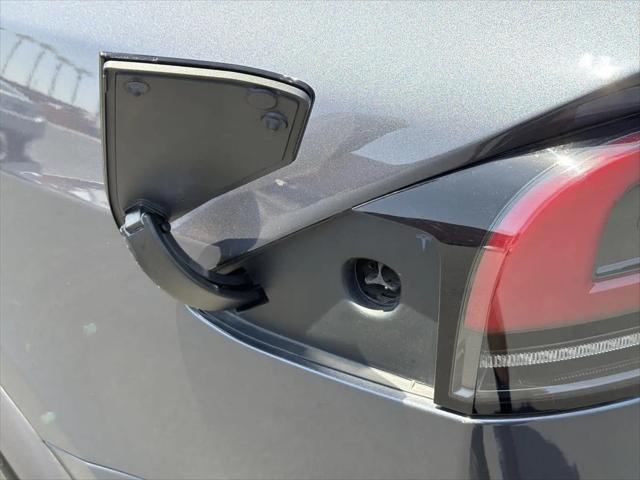 2022 Tesla Model X Dual Motor All-Wheel Drive