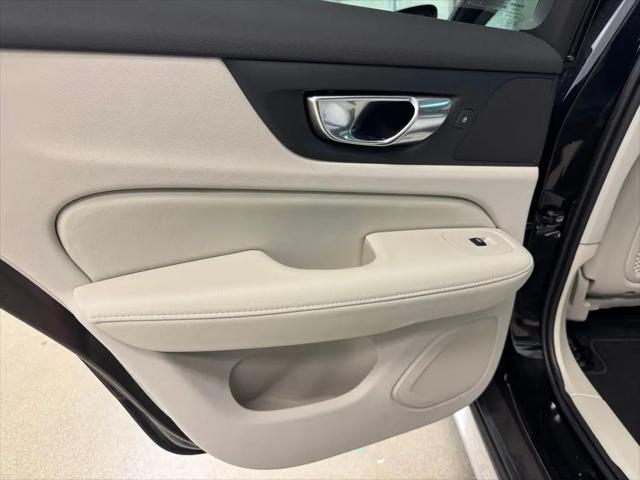 2025 Volvo V60 Cross Country Ultra, B5 AWD Gas (mild hybrid)