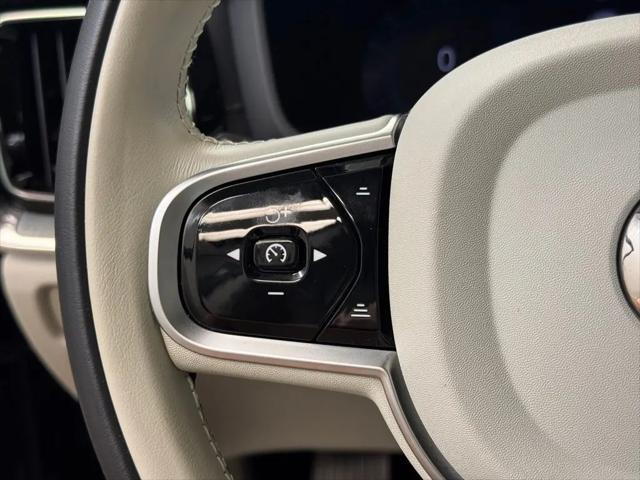 2025 Volvo V60 Cross Country Ultra, B5 AWD Gas (mild hybrid)