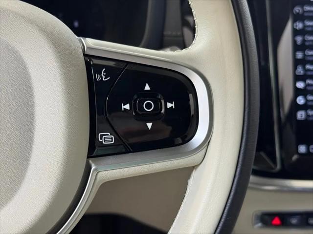 2025 Volvo V60 Cross Country Ultra, B5 AWD Gas (mild hybrid)