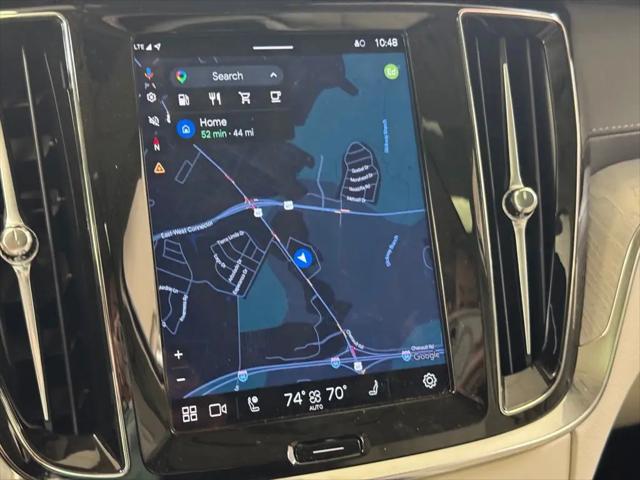 2025 Volvo V60 Cross Country Ultra, B5 AWD Gas (mild hybrid)