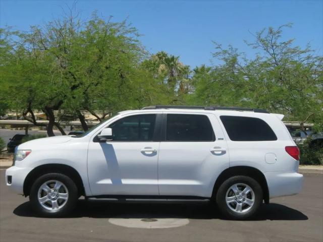 2016 Toyota Sequoia SR5 5.7L V8