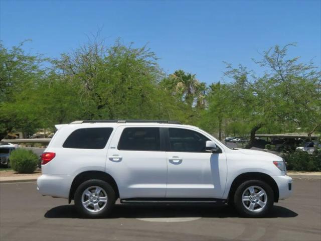 2016 Toyota Sequoia SR5 5.7L V8