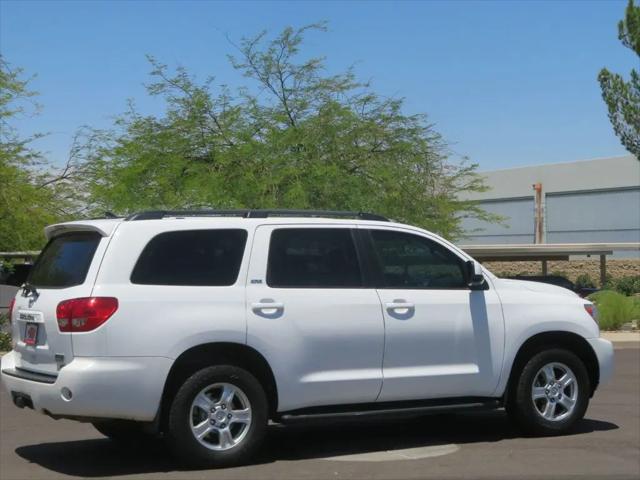 2016 Toyota Sequoia SR5 5.7L V8