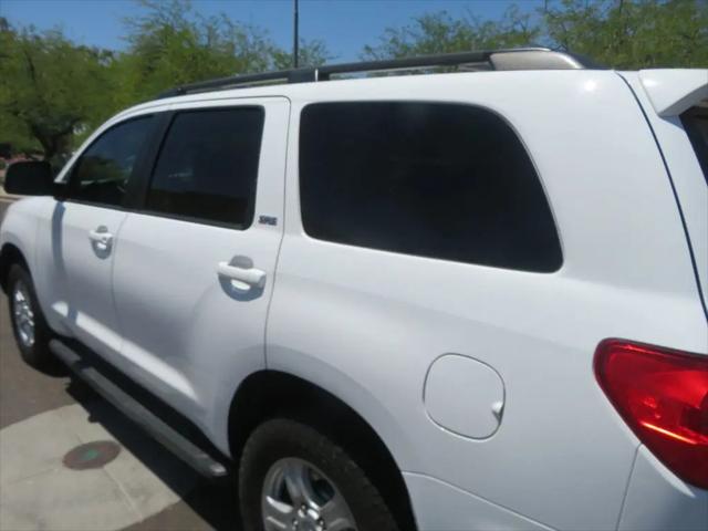 2016 Toyota Sequoia SR5 5.7L V8
