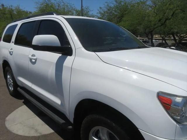 2016 Toyota Sequoia SR5 5.7L V8