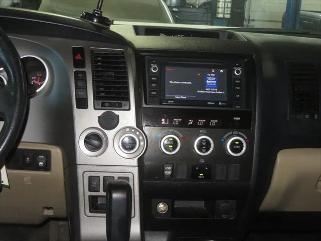2016 Toyota Sequoia SR5 5.7L V8