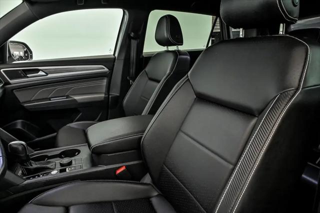 2023 Volkswagen Atlas Cross Sport 2.0T SE