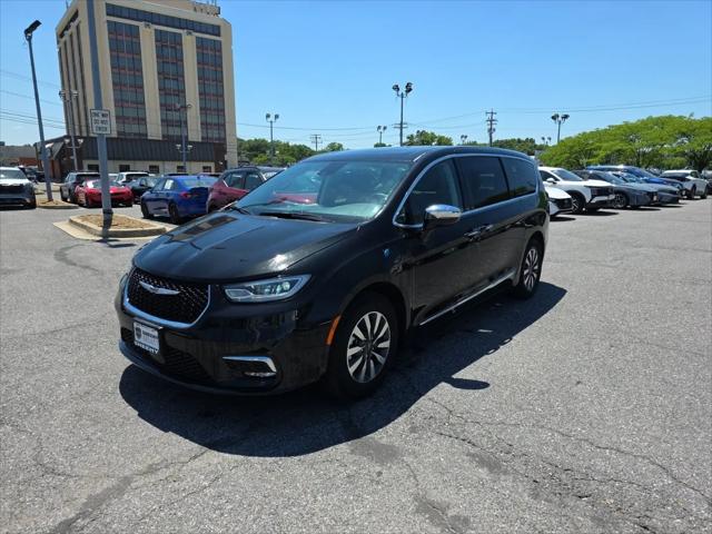 2023 Chrysler Pacifica Hybrid Limited