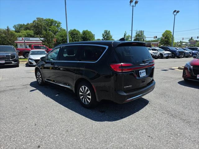 2023 Chrysler Pacifica Hybrid Limited