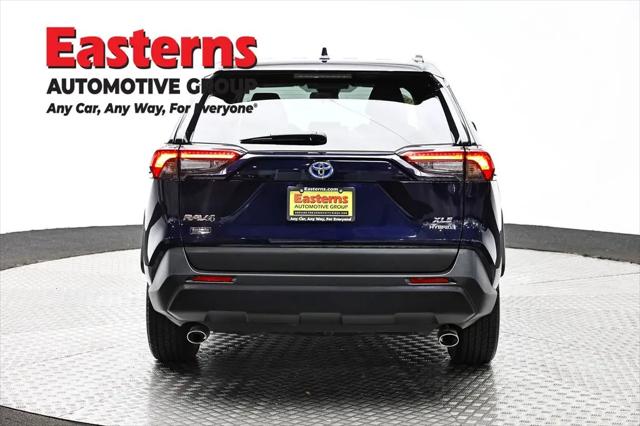 2022 Toyota RAV4 Hybrid XLE