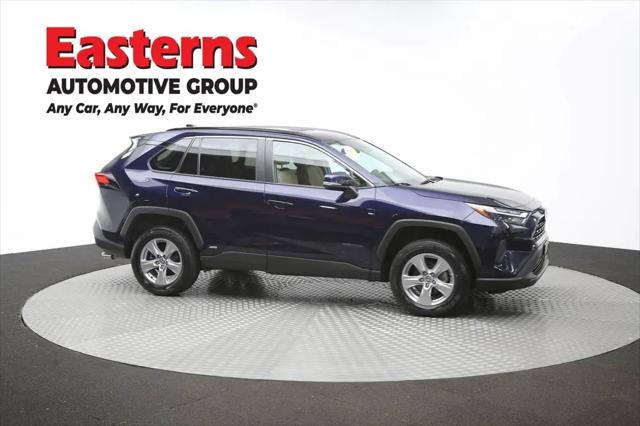 2022 Toyota RAV4 Hybrid XLE