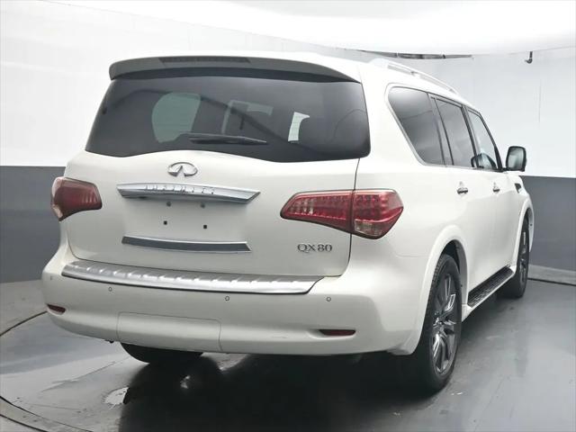 2017 INFINITI QX80 Signature Edition