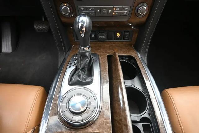 2017 INFINITI QX80 Signature Edition