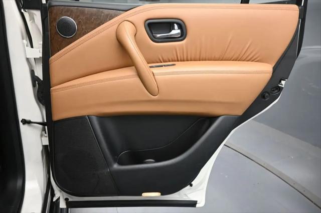 2017 INFINITI QX80 Signature Edition
