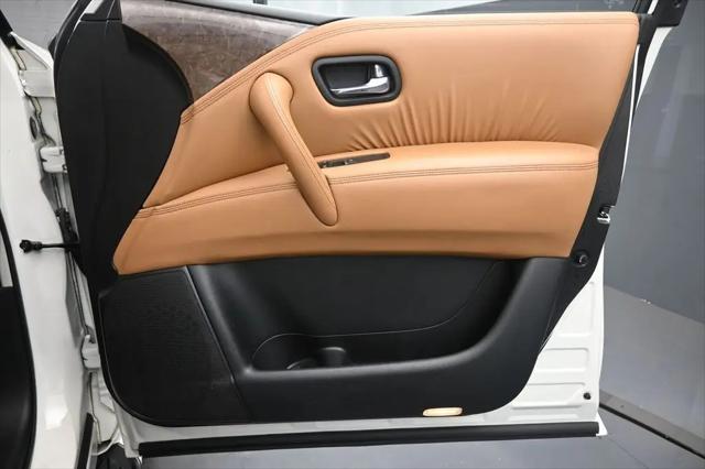 2017 INFINITI QX80 Signature Edition