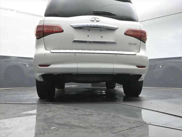 2017 INFINITI QX80 Signature Edition