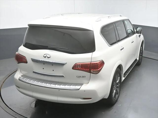 2017 INFINITI QX80 Signature Edition
