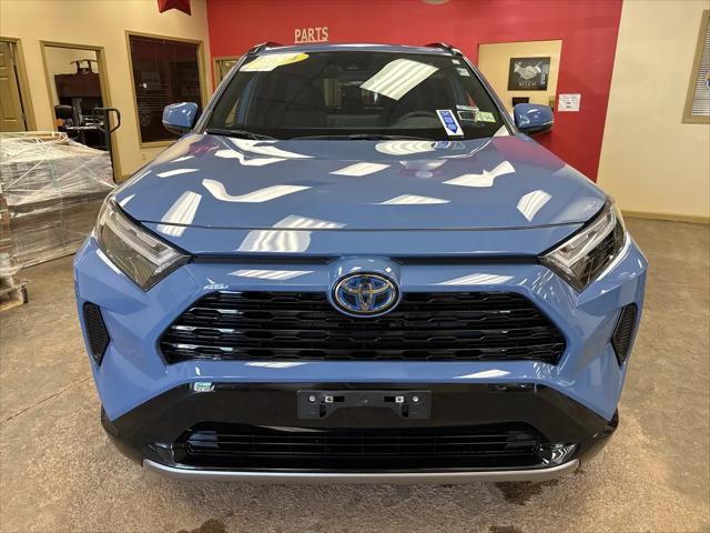 2024 Toyota RAV4 Hybrid SE